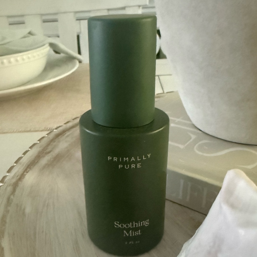 Primally Pure Soothing Face Mist NWT
Box not included